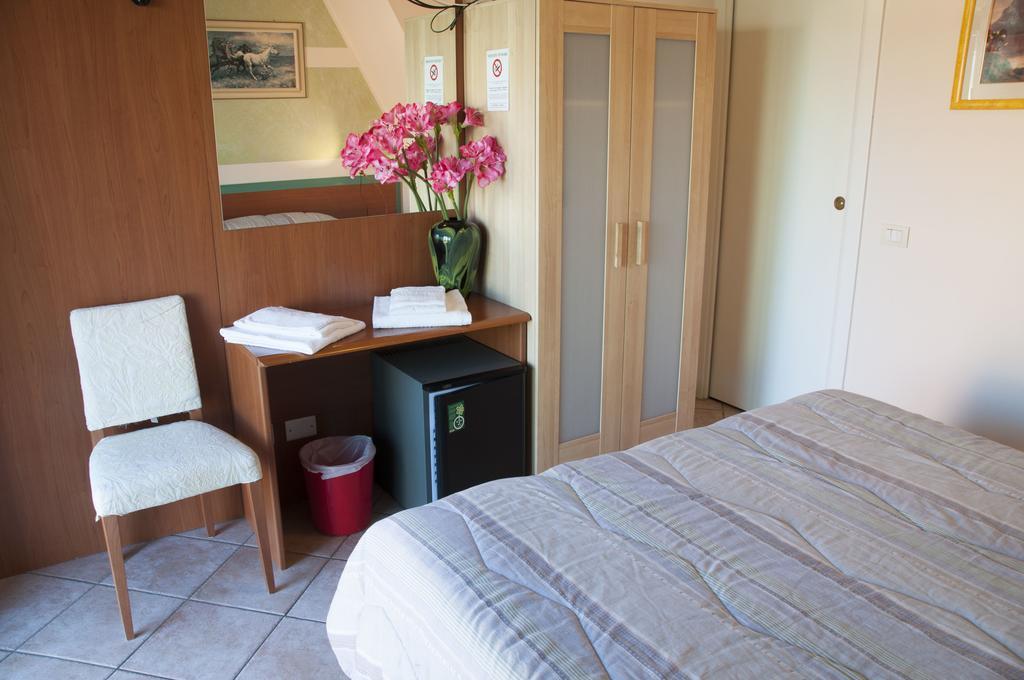 Villa Chiara Lazise Ngoại thất bức ảnh