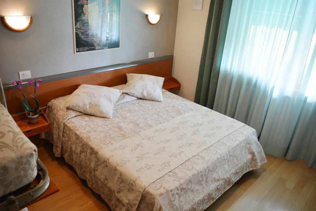 Villa Chiara Lazise Ngoại thất bức ảnh