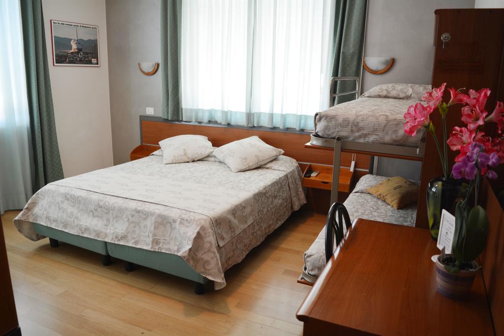 Villa Chiara Lazise Ngoại thất bức ảnh